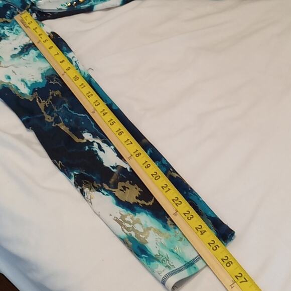 Old Navy Active Girls turquoise tie dye Large with gold Leggings.Classy, Sparkle - Picture 8 of 8
